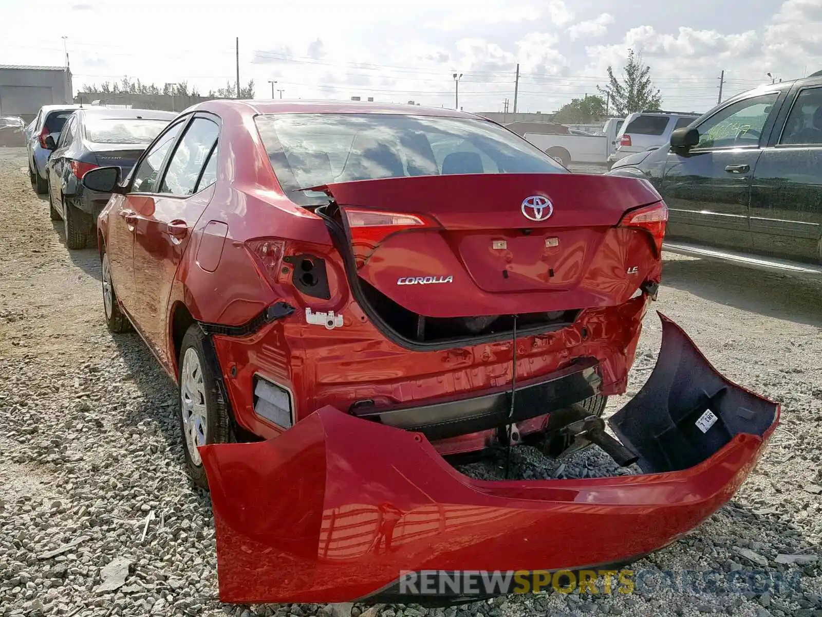 3 Photograph of a damaged car 5YFBURHEXKP929770 TOYOTA COROLLA 2019