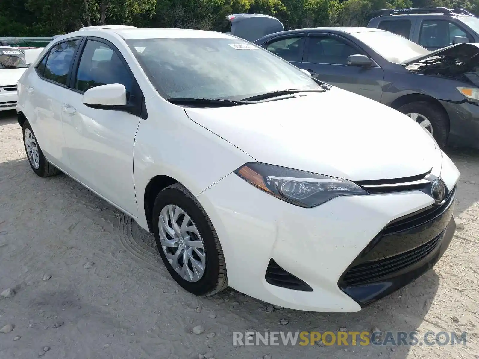 1 Photograph of a damaged car 5YFBURHEXKP929980 TOYOTA COROLLA 2019