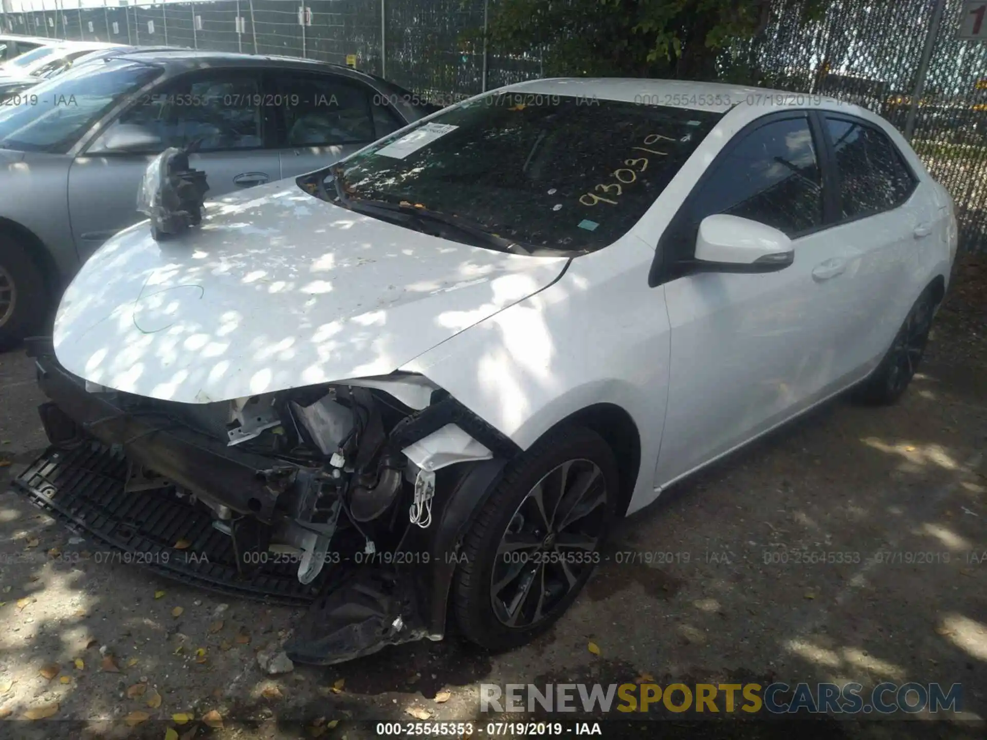 2 Photograph of a damaged car 5YFBURHEXKP930319 TOYOTA COROLLA 2019