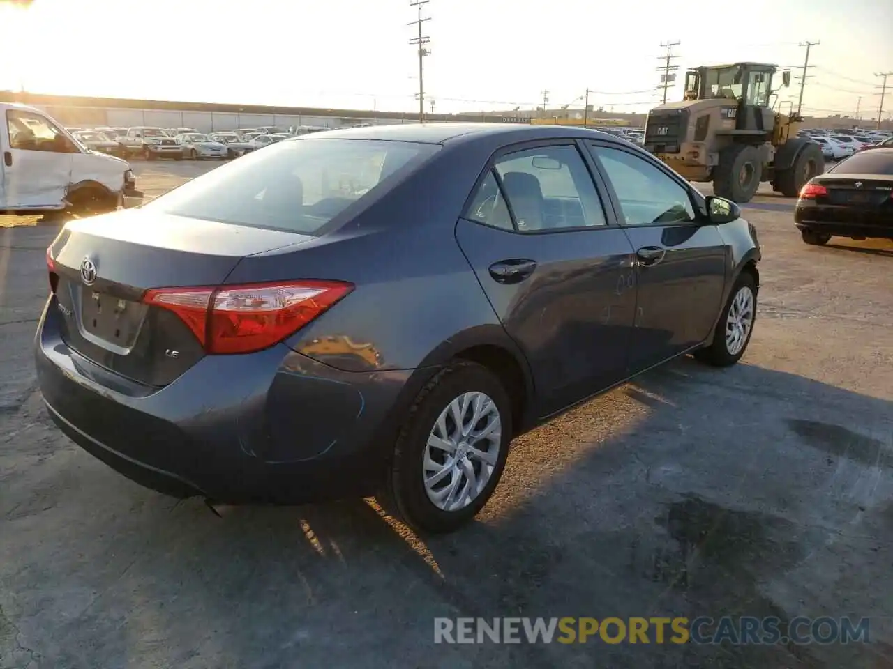 4 Photograph of a damaged car 5YFBURHEXKP930899 TOYOTA COROLLA 2019