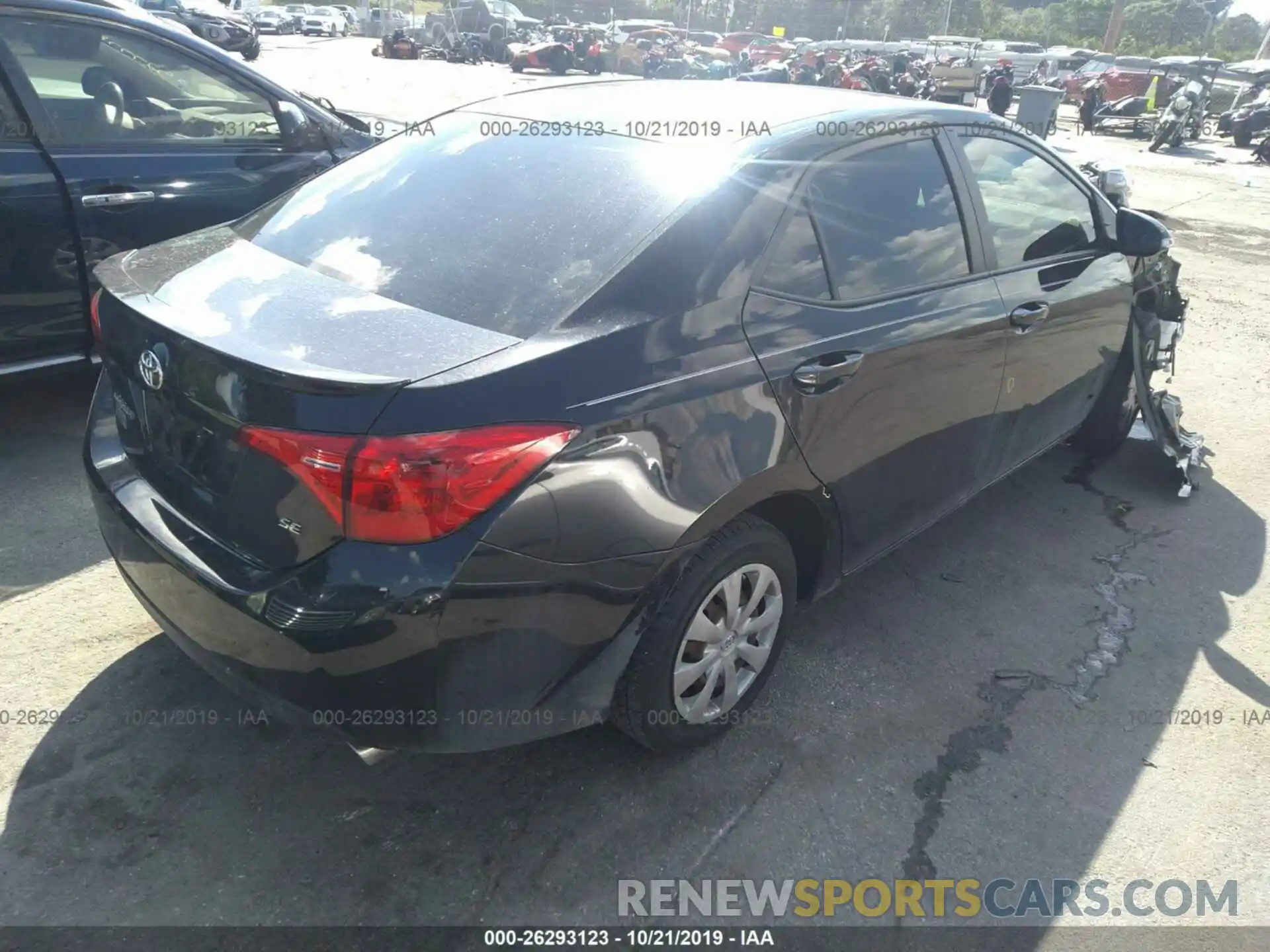 4 Photograph of a damaged car 5YFBURHEXKP931406 TOYOTA COROLLA 2019