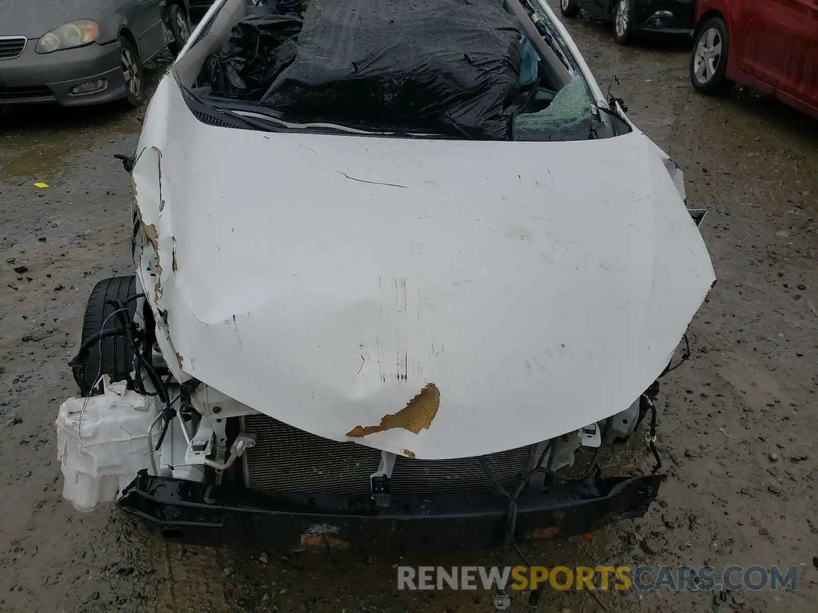 7 Photograph of a damaged car 5YFBURHEXKP932040 TOYOTA COROLLA 2019