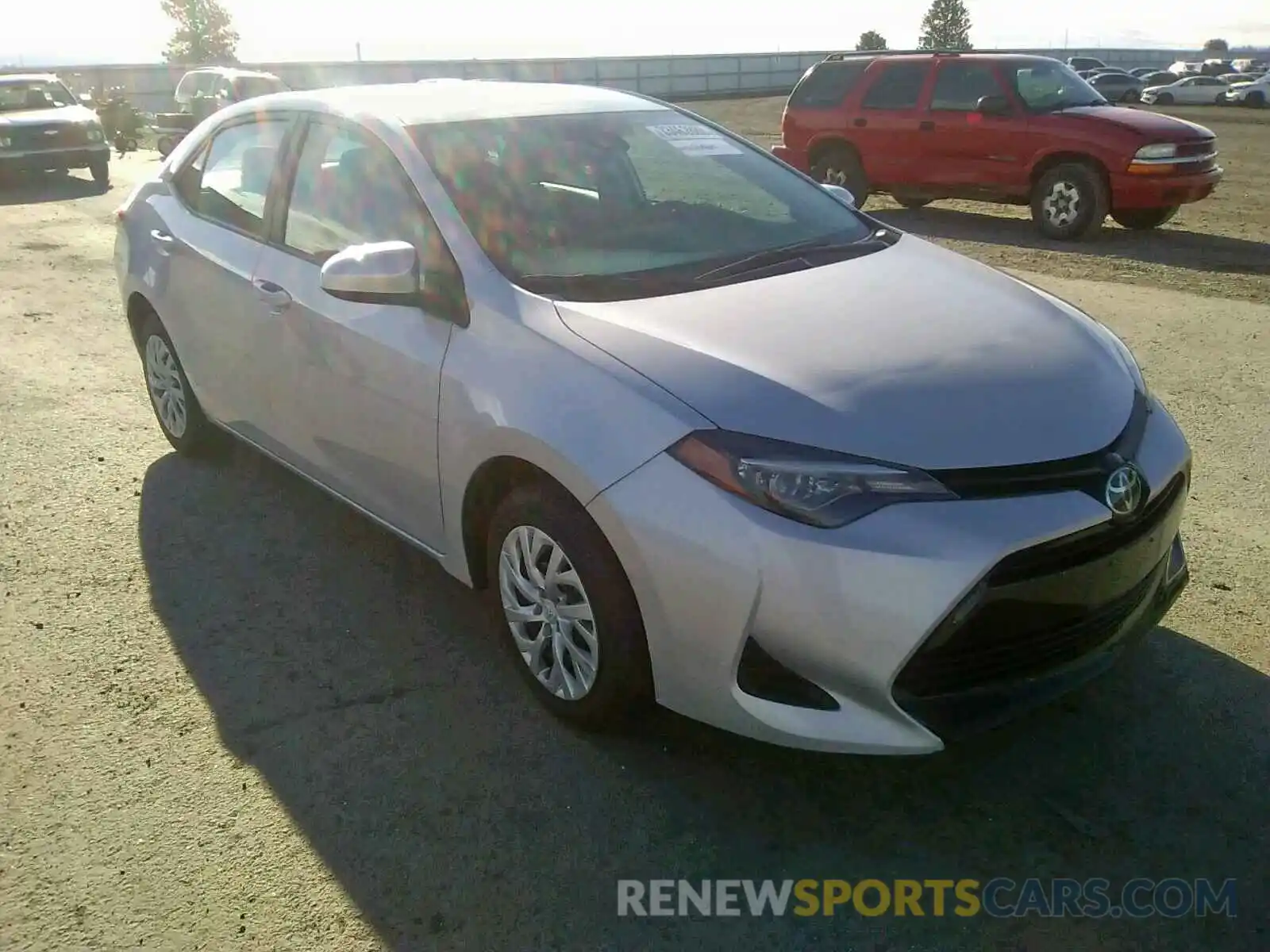 1 Photograph of a damaged car 5YFBURHEXKP932054 TOYOTA COROLLA 2019