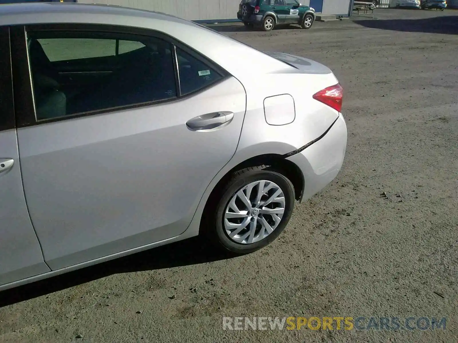 10 Photograph of a damaged car 5YFBURHEXKP932054 TOYOTA COROLLA 2019