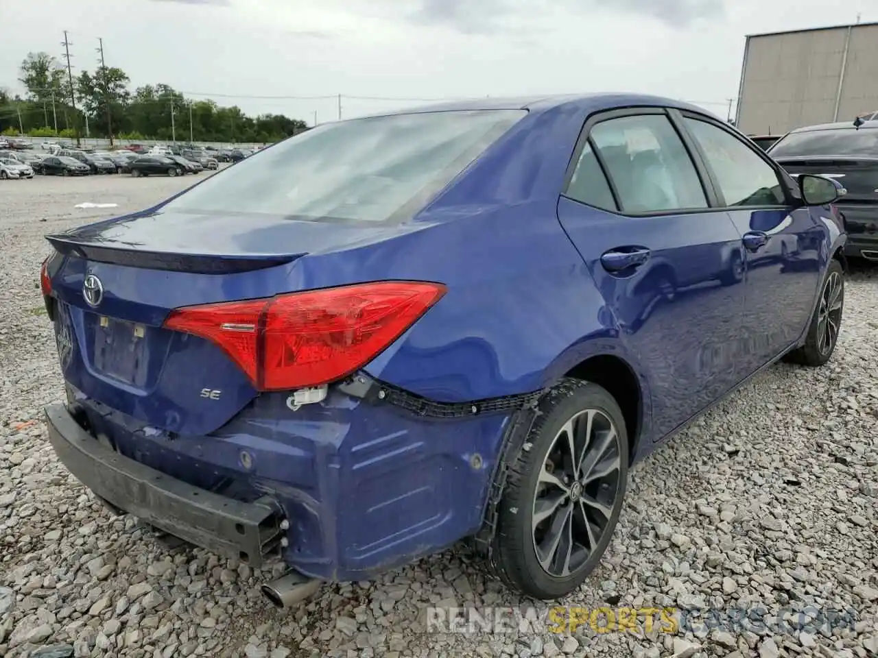 4 Photograph of a damaged car 5YFBURHEXKP932300 TOYOTA COROLLA 2019