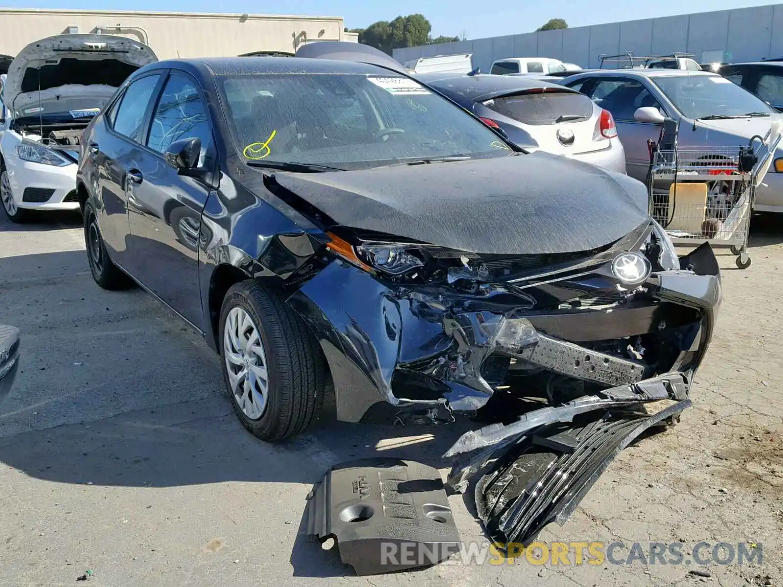 1 Photograph of a damaged car 5YFBURHEXKP932524 TOYOTA COROLLA 2019