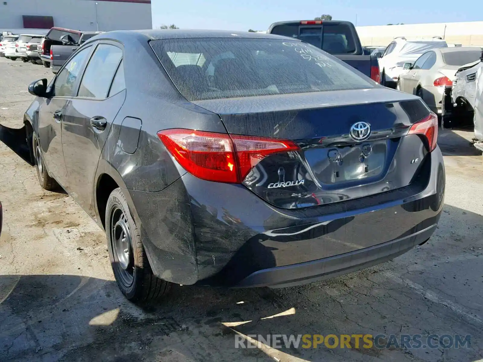 3 Photograph of a damaged car 5YFBURHEXKP932524 TOYOTA COROLLA 2019