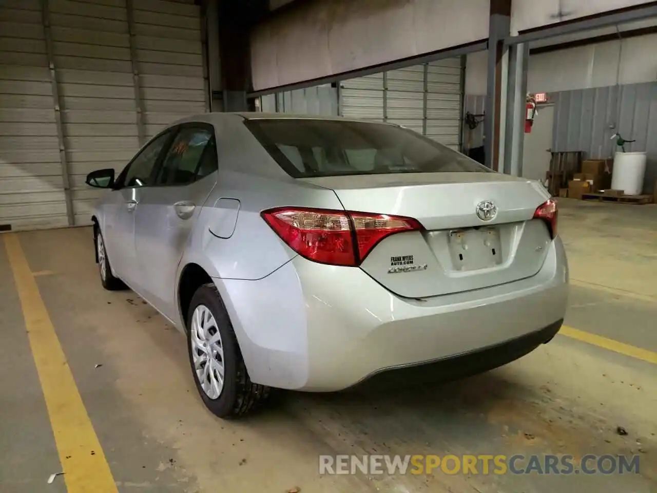 3 Photograph of a damaged car 5YFBURHEXKP932989 TOYOTA COROLLA 2019