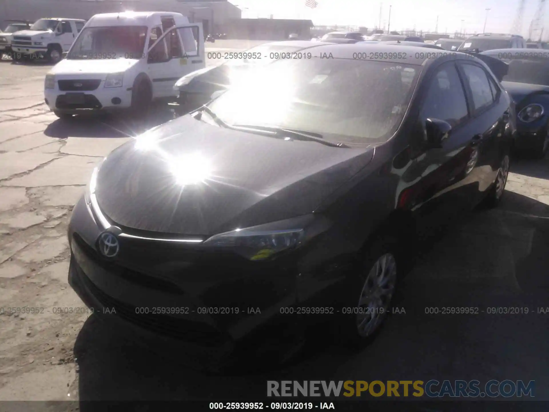 2 Photograph of a damaged car 5YFBURHEXKP933334 TOYOTA COROLLA 2019