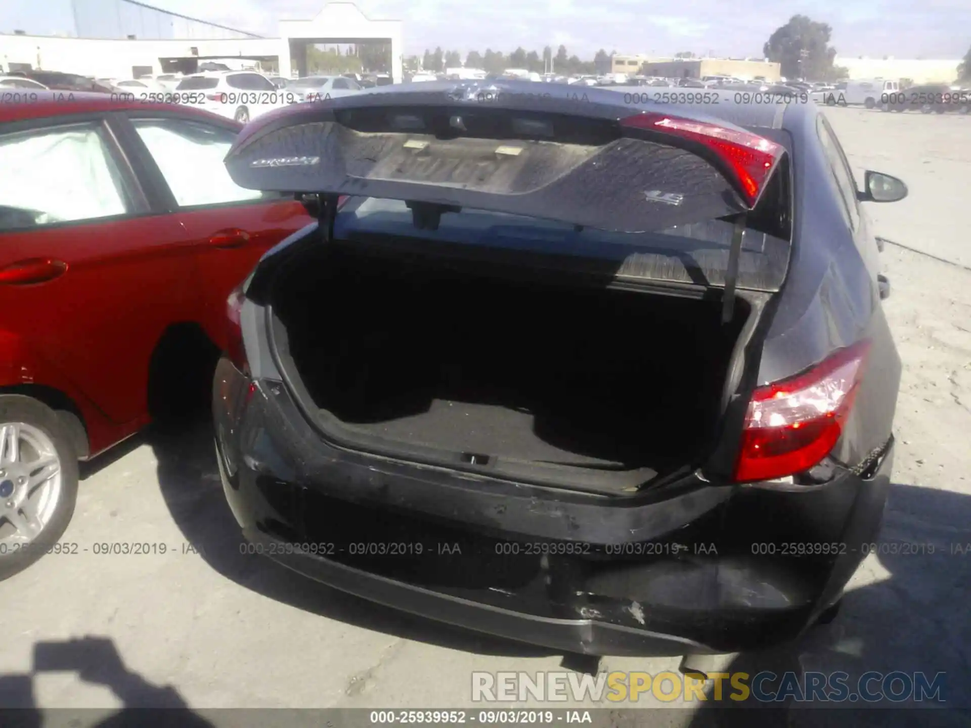 6 Photograph of a damaged car 5YFBURHEXKP933334 TOYOTA COROLLA 2019