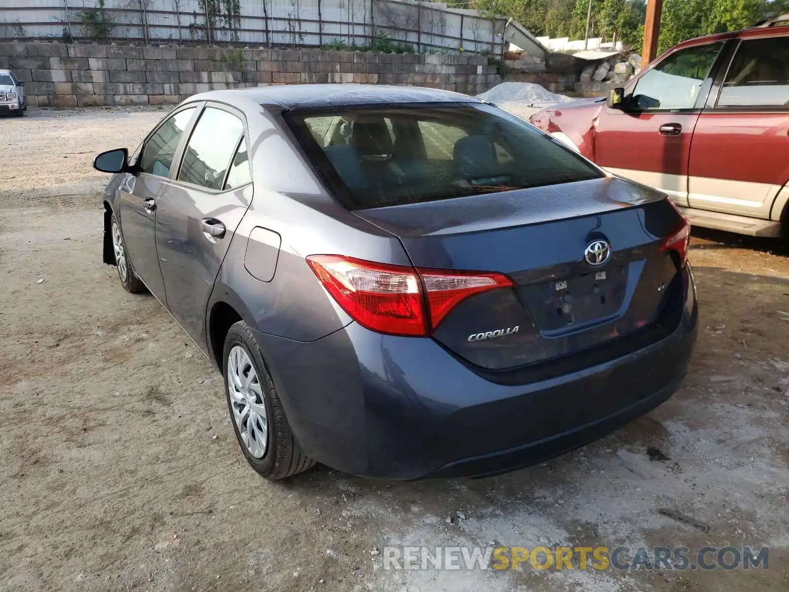 3 Photograph of a damaged car 5YFBURHEXKP933432 TOYOTA COROLLA 2019