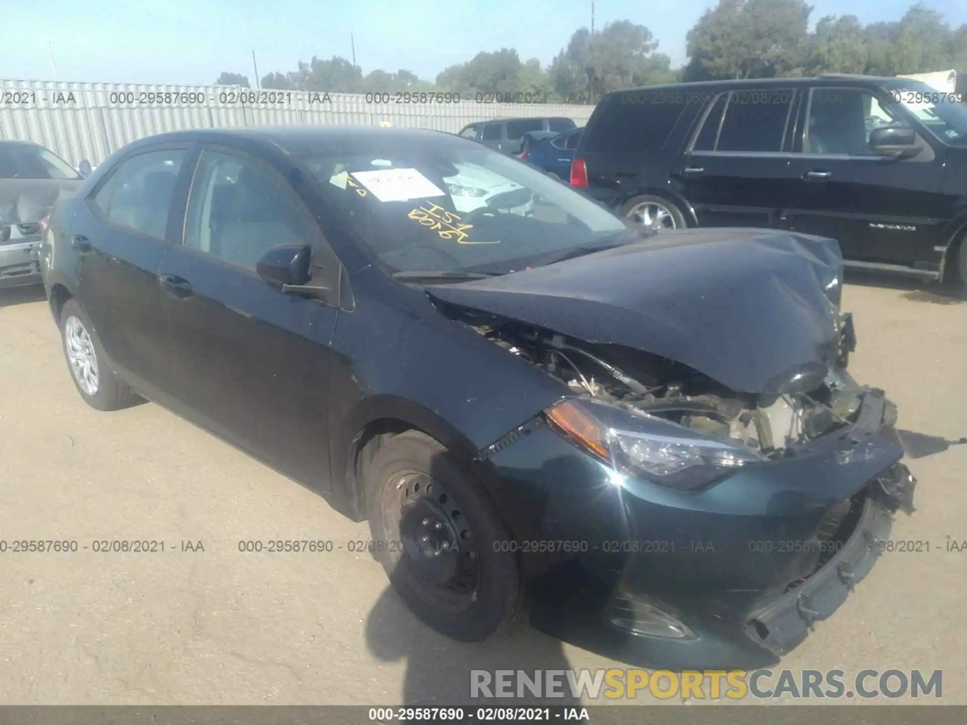 1 Photograph of a damaged car 5YFBURHEXKP933494 TOYOTA COROLLA 2019