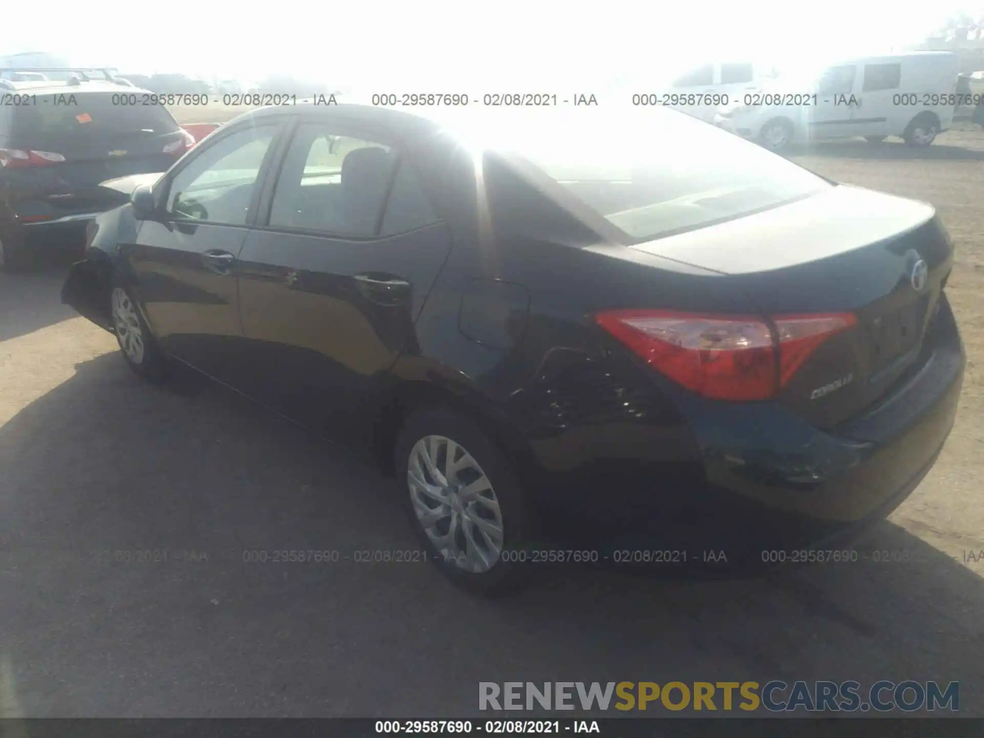 3 Photograph of a damaged car 5YFBURHEXKP933494 TOYOTA COROLLA 2019