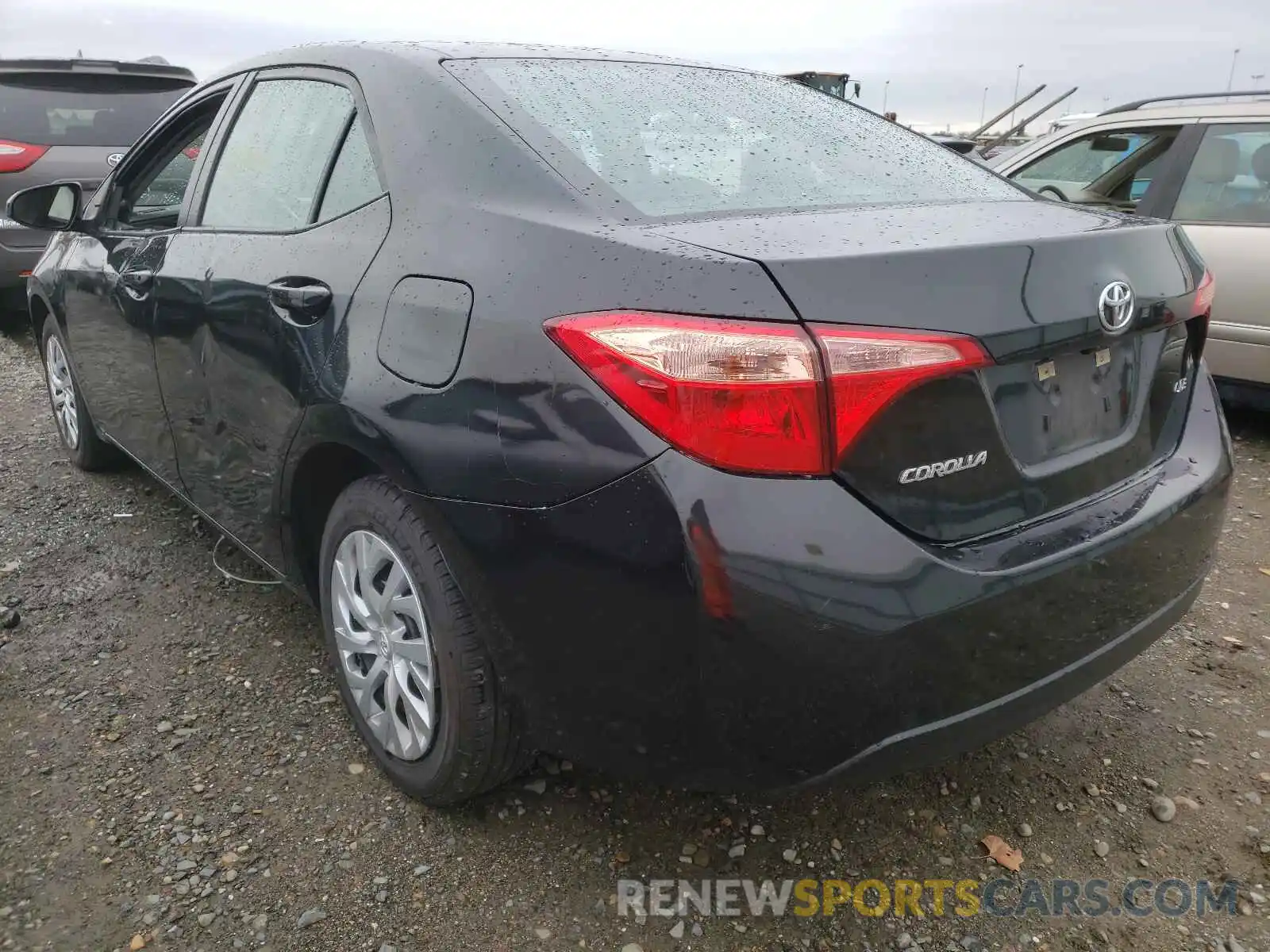 3 Photograph of a damaged car 5YFBURHEXKP933723 TOYOTA COROLLA 2019