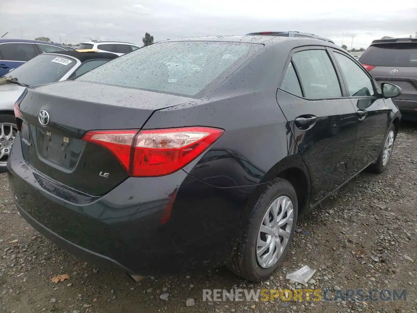 4 Photograph of a damaged car 5YFBURHEXKP933723 TOYOTA COROLLA 2019