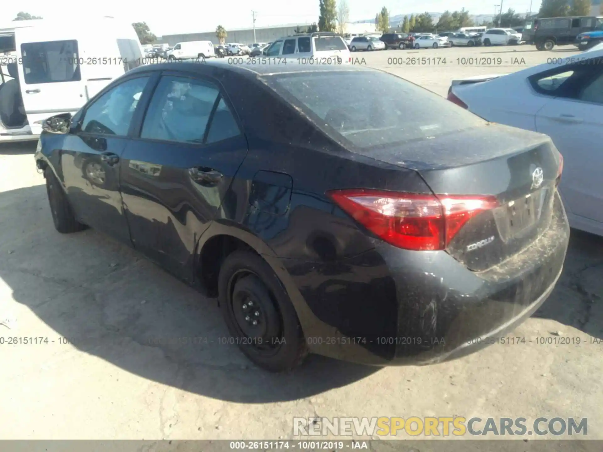 3 Photograph of a damaged car 5YFBURHEXKP933768 TOYOTA COROLLA 2019