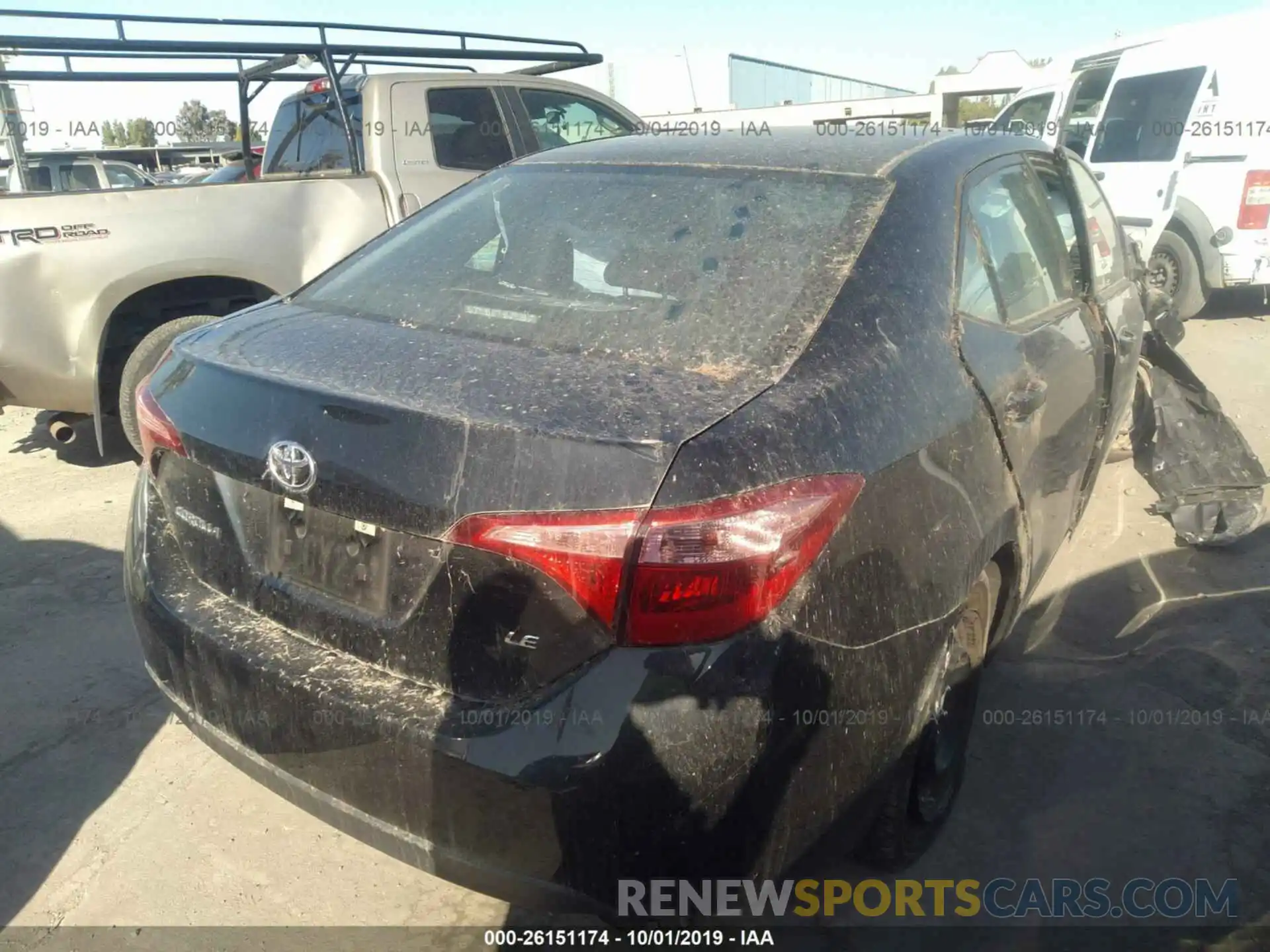 4 Photograph of a damaged car 5YFBURHEXKP933768 TOYOTA COROLLA 2019