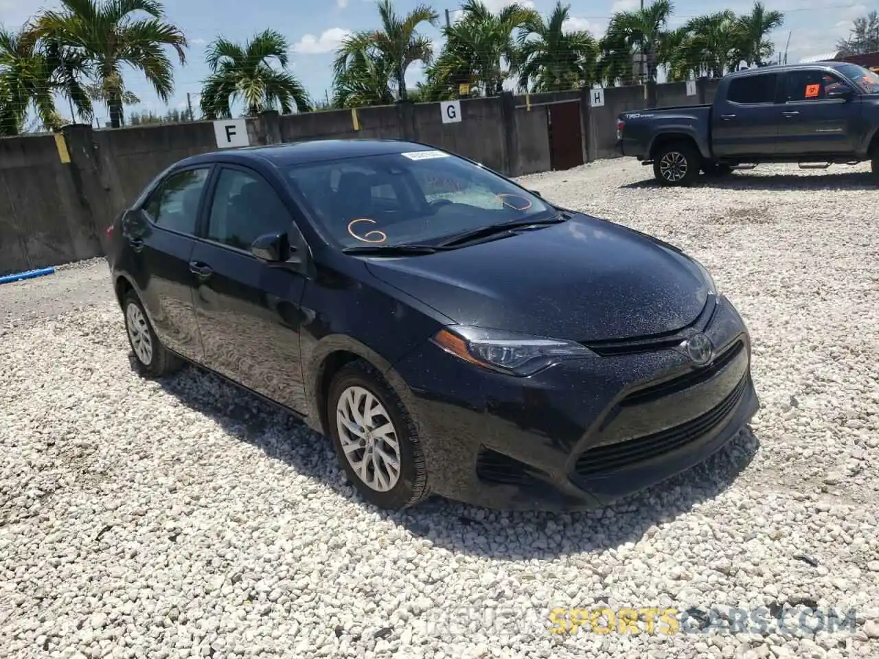 1 Photograph of a damaged car 5YFBURHEXKP934080 TOYOTA COROLLA 2019