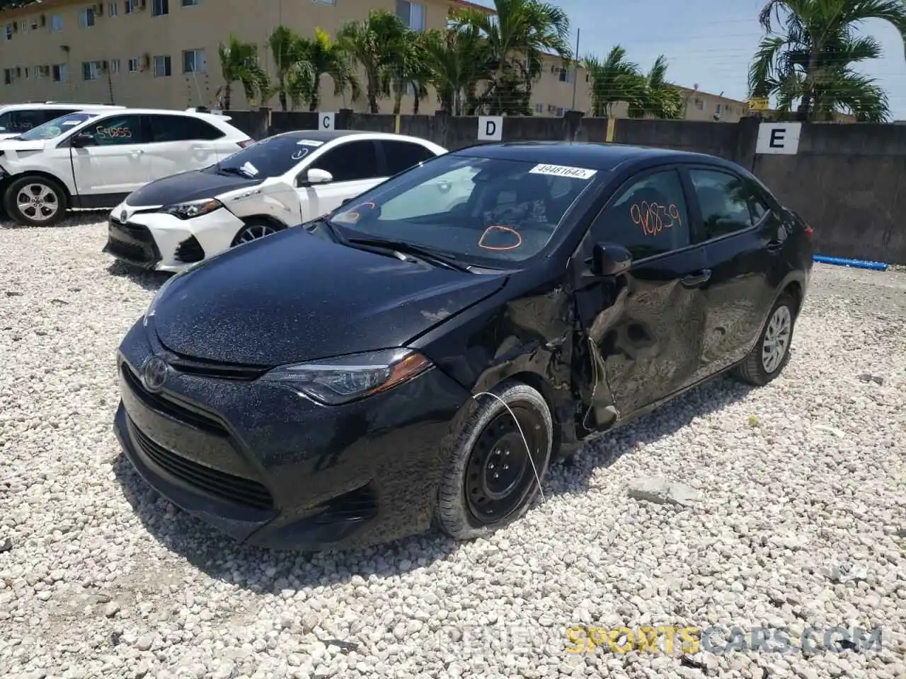 2 Photograph of a damaged car 5YFBURHEXKP934080 TOYOTA COROLLA 2019