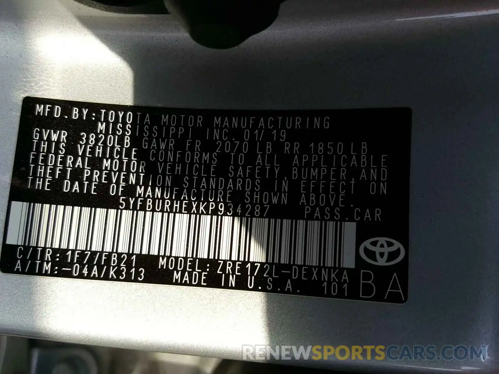 10 Photograph of a damaged car 5YFBURHEXKP934287 TOYOTA COROLLA 2019