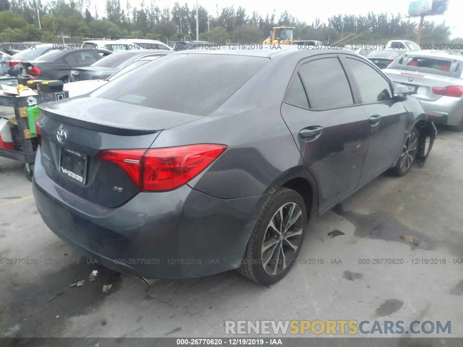 4 Photograph of a damaged car 5YFBURHEXKP934290 TOYOTA COROLLA 2019