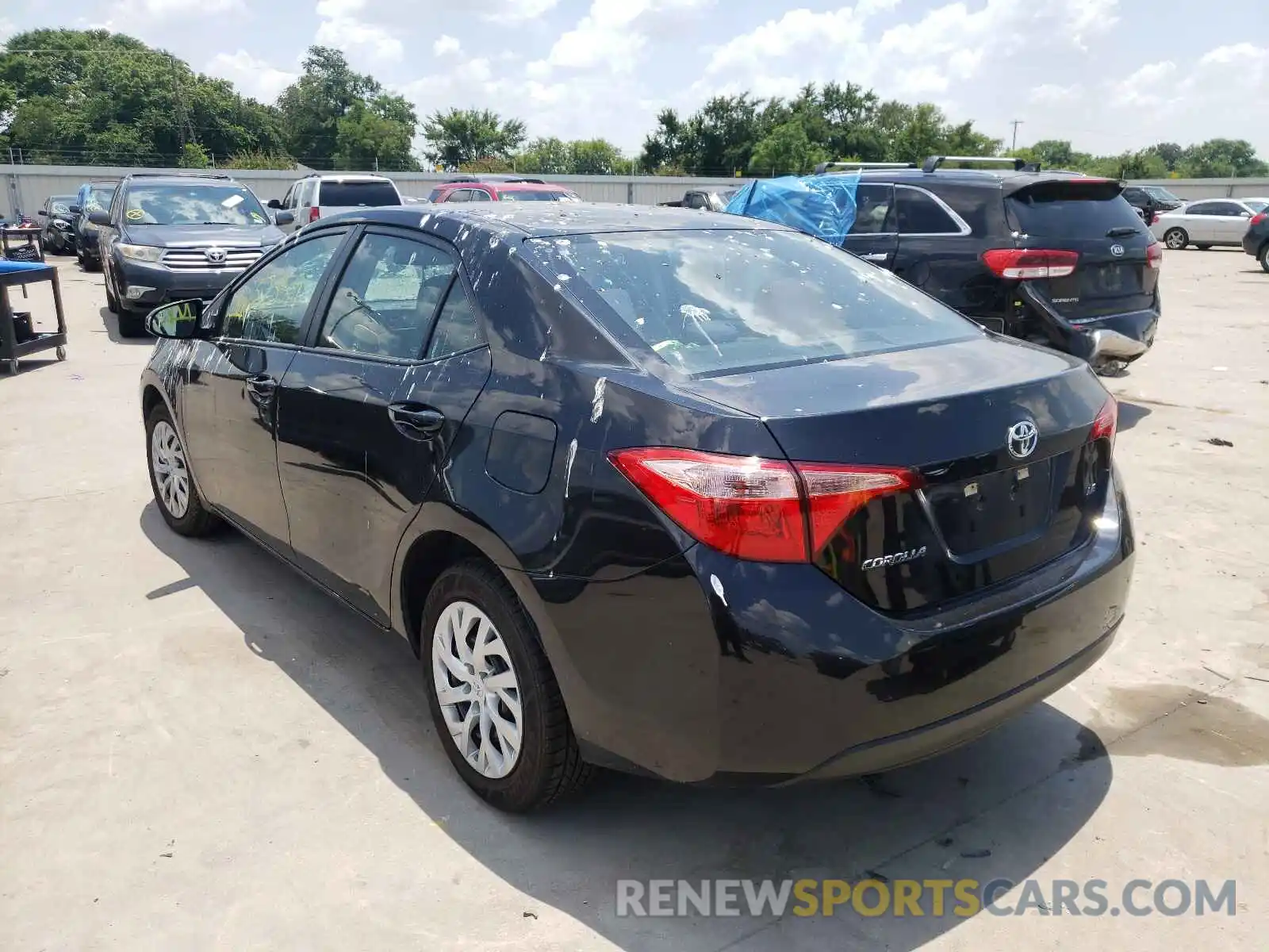 3 Photograph of a damaged car 5YFBURHEXKP934791 TOYOTA COROLLA 2019