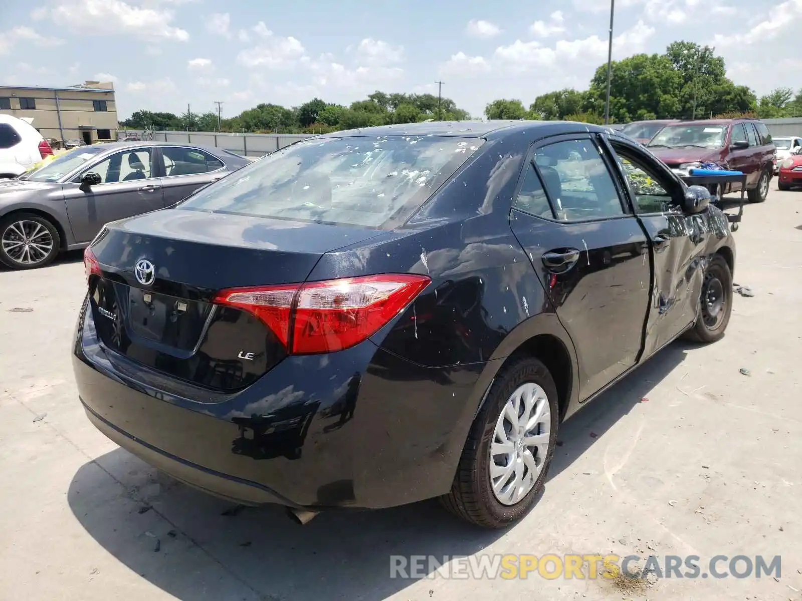 4 Photograph of a damaged car 5YFBURHEXKP934791 TOYOTA COROLLA 2019