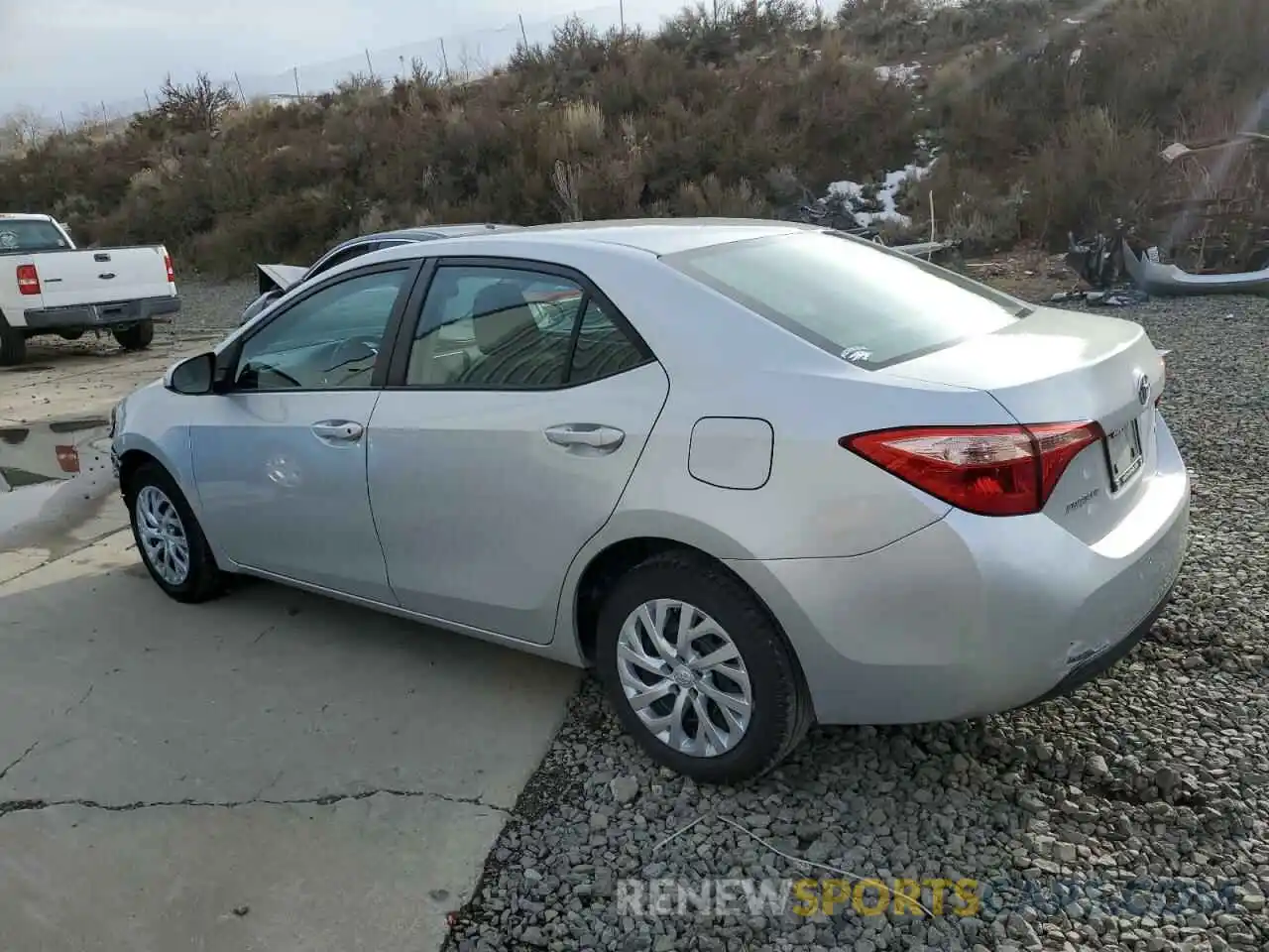 2 Photograph of a damaged car 5YFBURHEXKP935116 TOYOTA COROLLA 2019