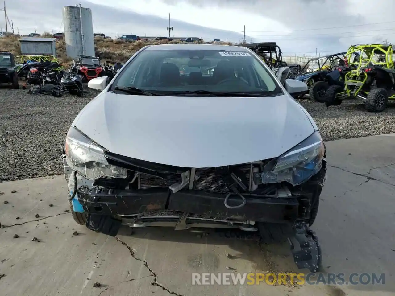 5 Photograph of a damaged car 5YFBURHEXKP935116 TOYOTA COROLLA 2019