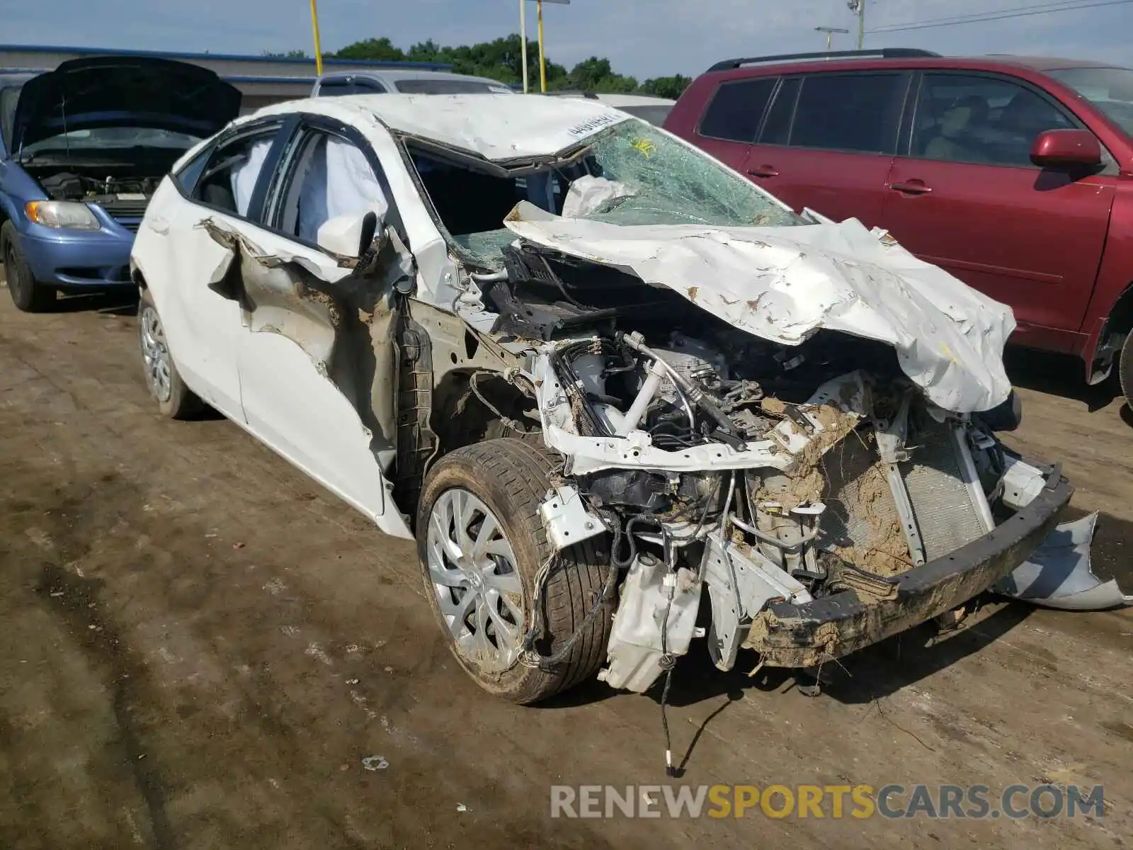 1 Photograph of a damaged car 5YFBURHEXKP935312 TOYOTA COROLLA 2019