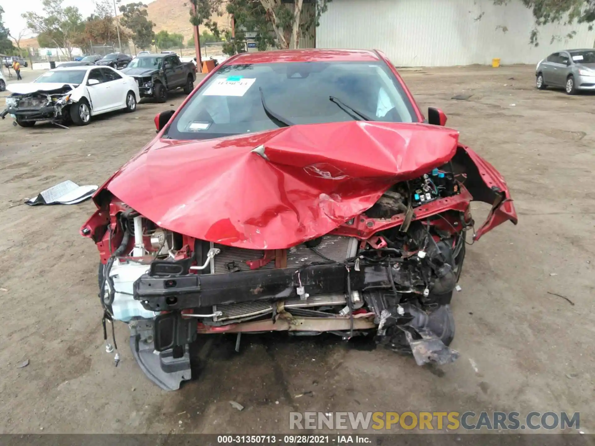 6 Photograph of a damaged car 5YFBURHEXKP935357 TOYOTA COROLLA 2019