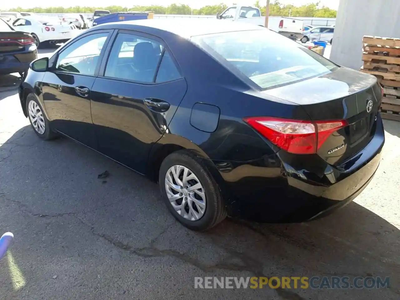 2 Photograph of a damaged car 5YFBURHEXKP935469 TOYOTA COROLLA 2019