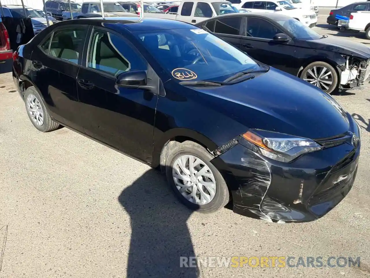 4 Photograph of a damaged car 5YFBURHEXKP935469 TOYOTA COROLLA 2019