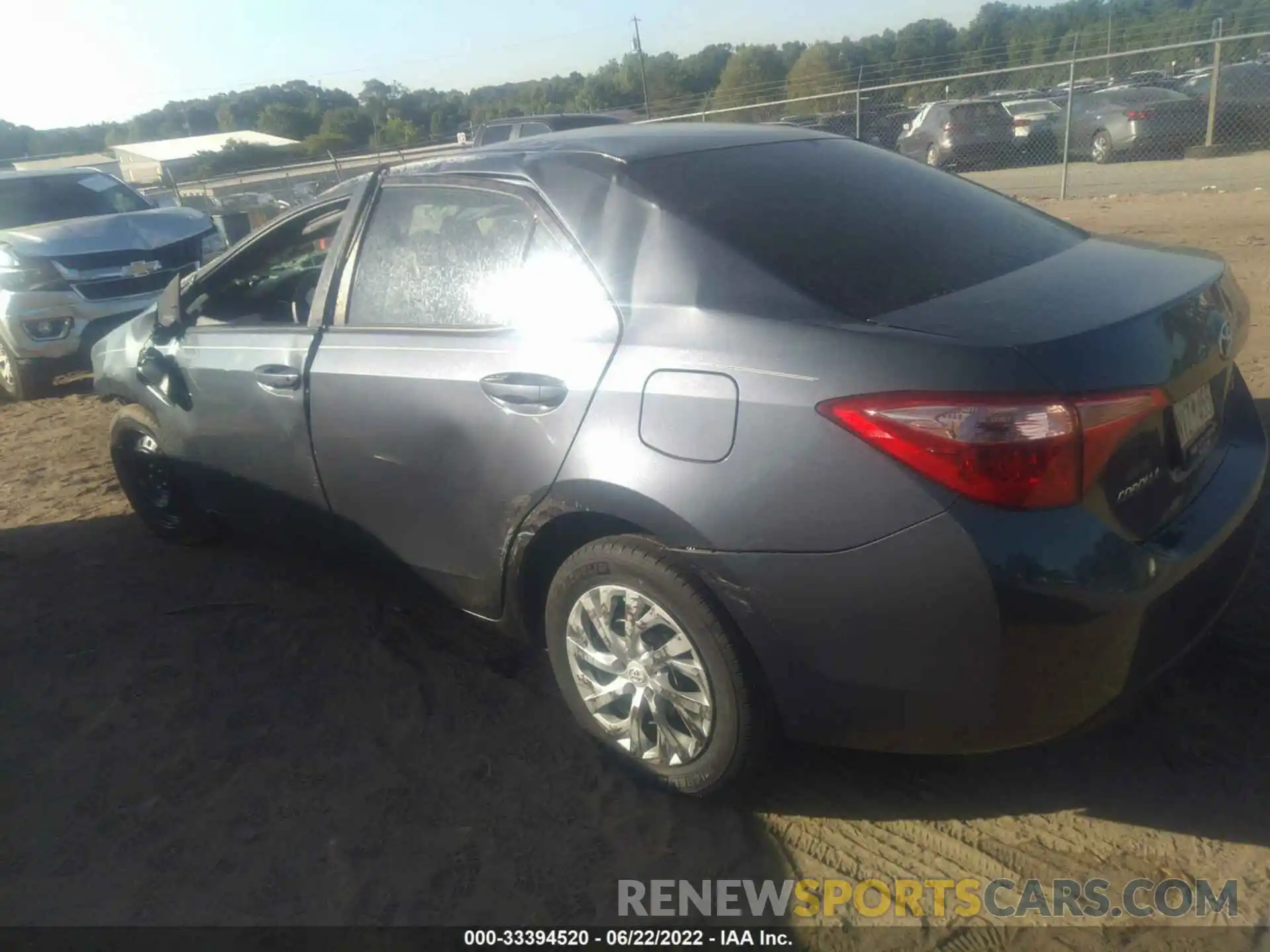 3 Photograph of a damaged car 5YFBURHEXKP935598 TOYOTA COROLLA 2019