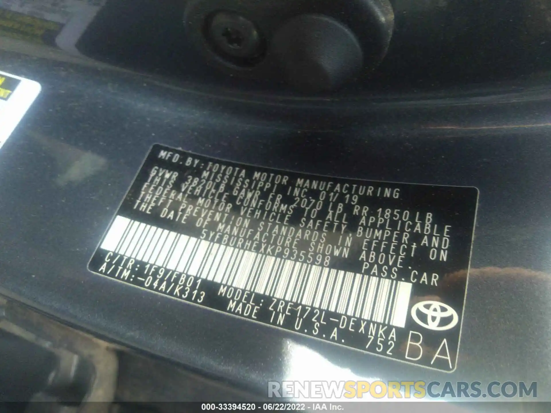 9 Photograph of a damaged car 5YFBURHEXKP935598 TOYOTA COROLLA 2019