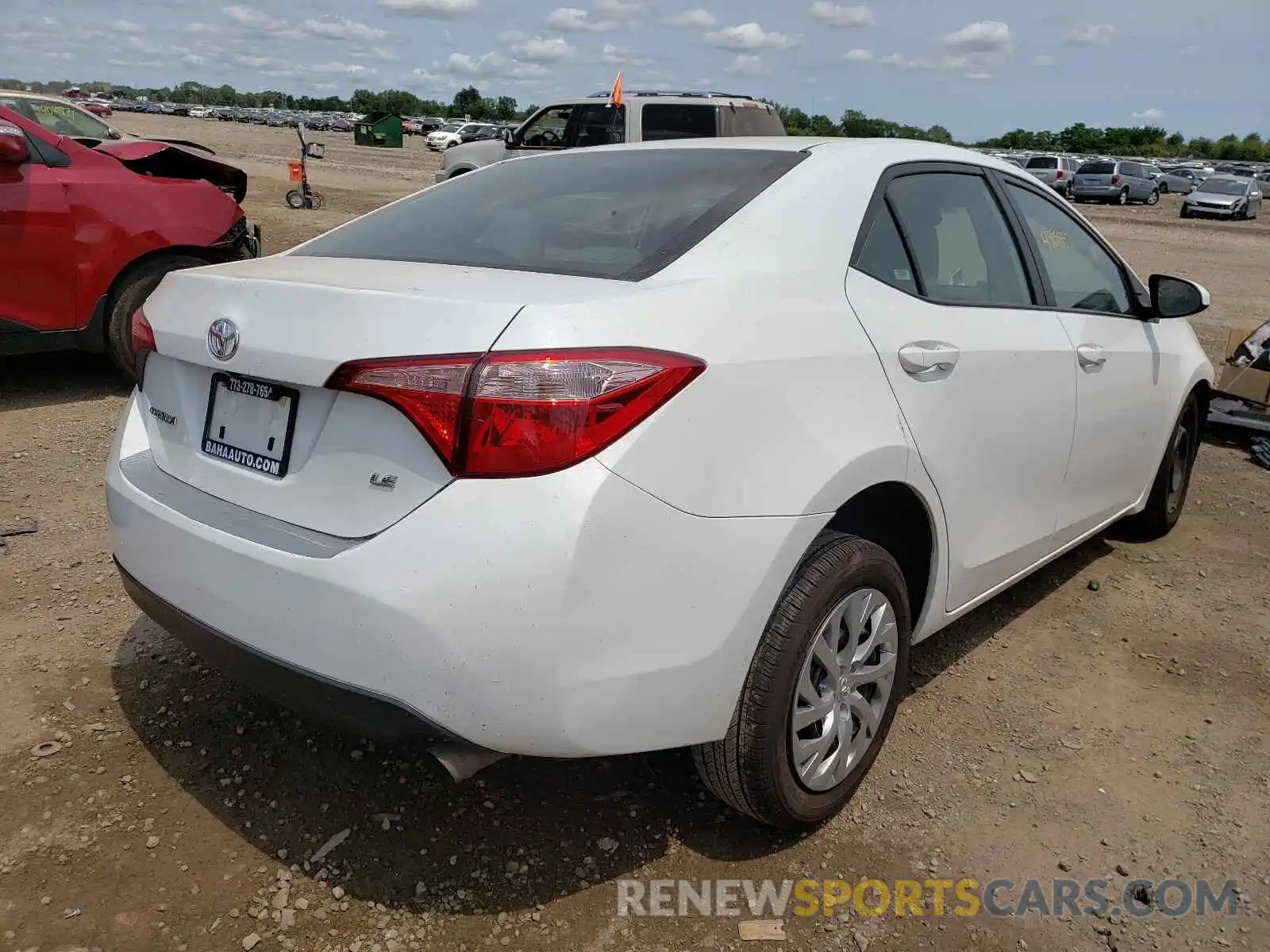 4 Photograph of a damaged car 5YFBURHEXKP936105 TOYOTA COROLLA 2019