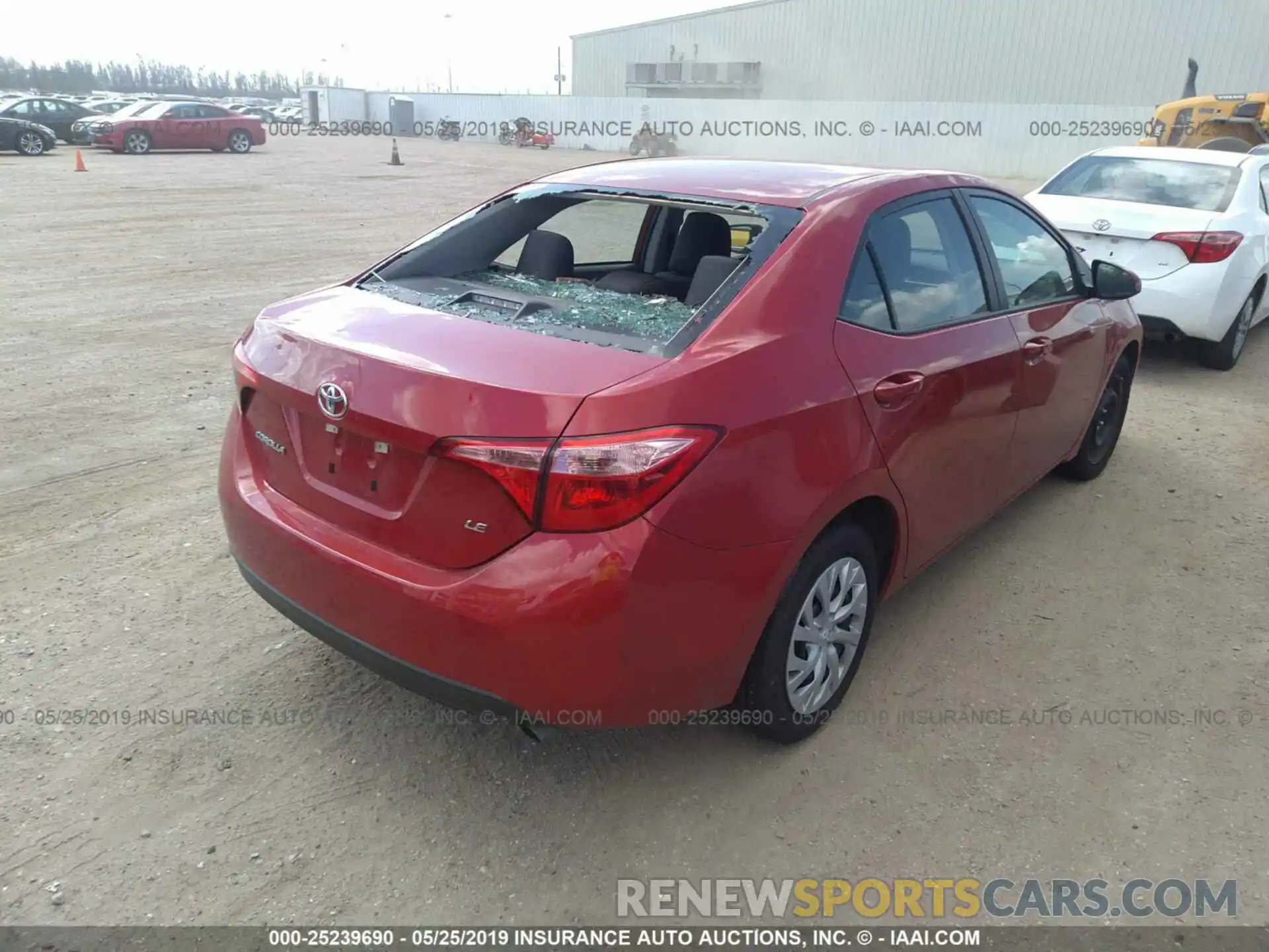 4 Photograph of a damaged car 5YFBURHEXKP936198 TOYOTA COROLLA 2019