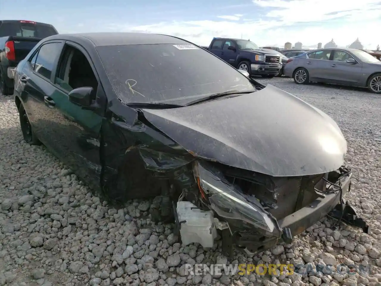 1 Photograph of a damaged car 5YFBURHEXKP936251 TOYOTA COROLLA 2019