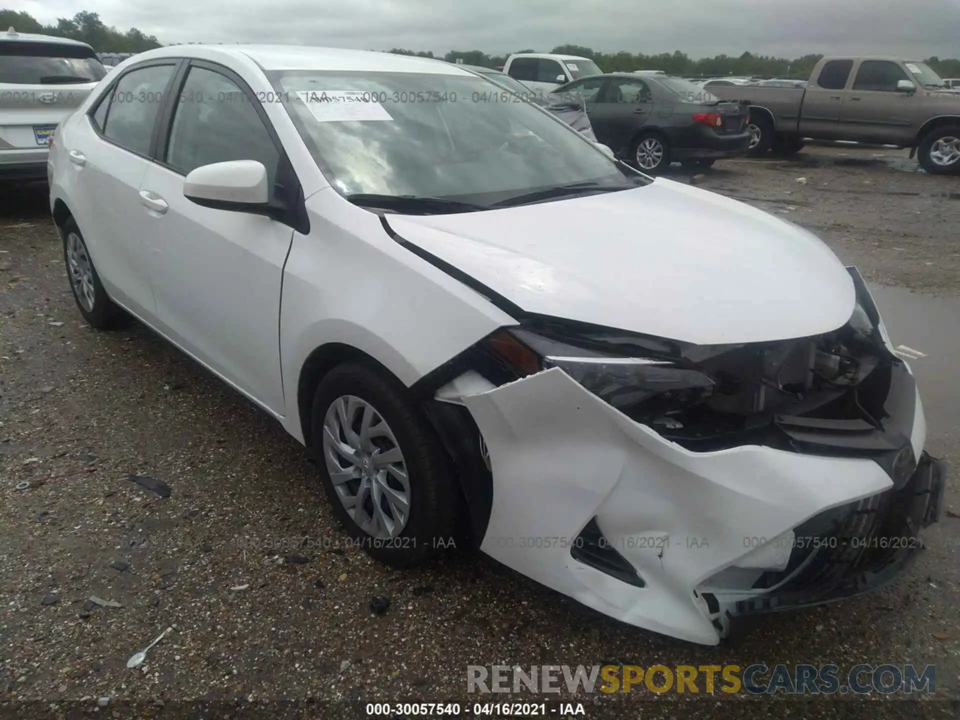 1 Photograph of a damaged car 5YFBURHEXKP936279 TOYOTA COROLLA 2019