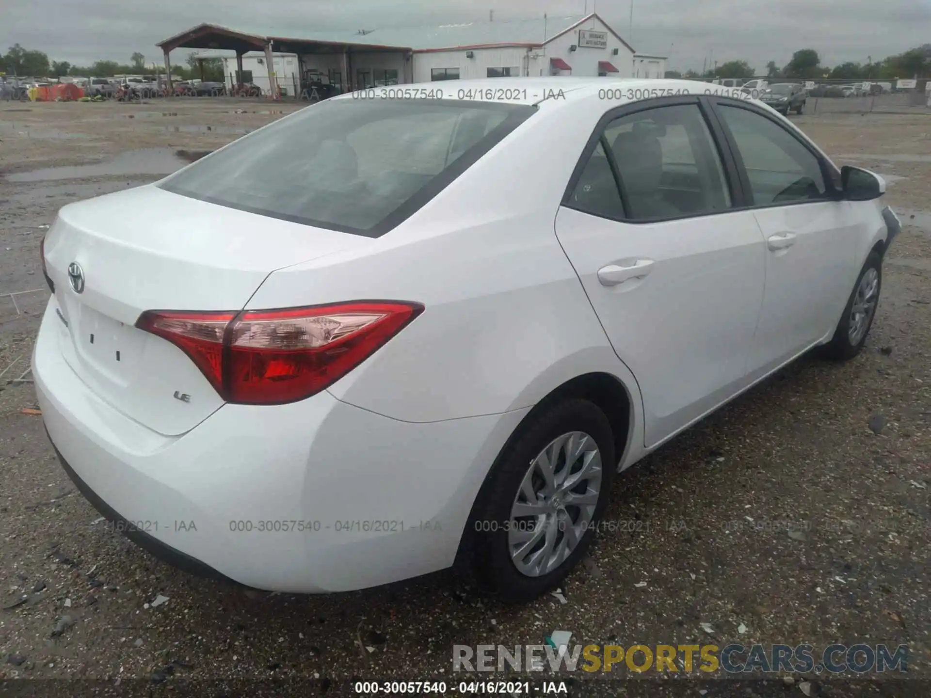 4 Photograph of a damaged car 5YFBURHEXKP936279 TOYOTA COROLLA 2019