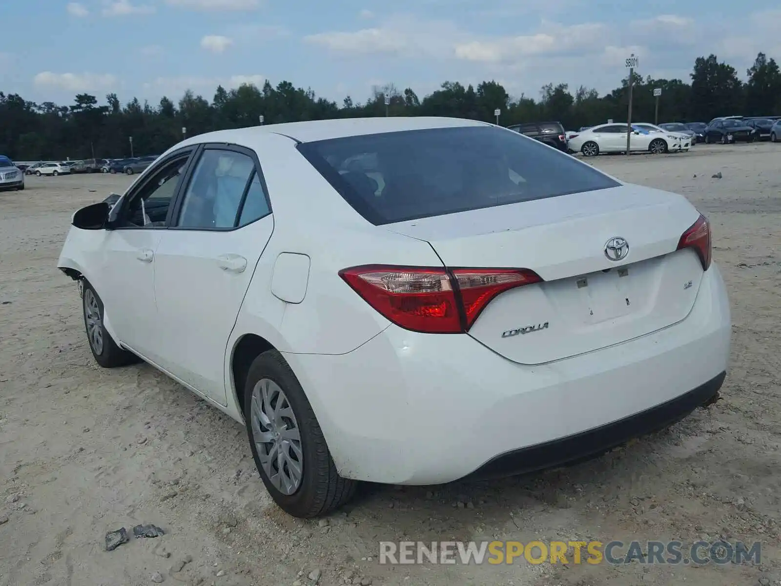 3 Photograph of a damaged car 5YFBURHEXKP936752 TOYOTA COROLLA 2019