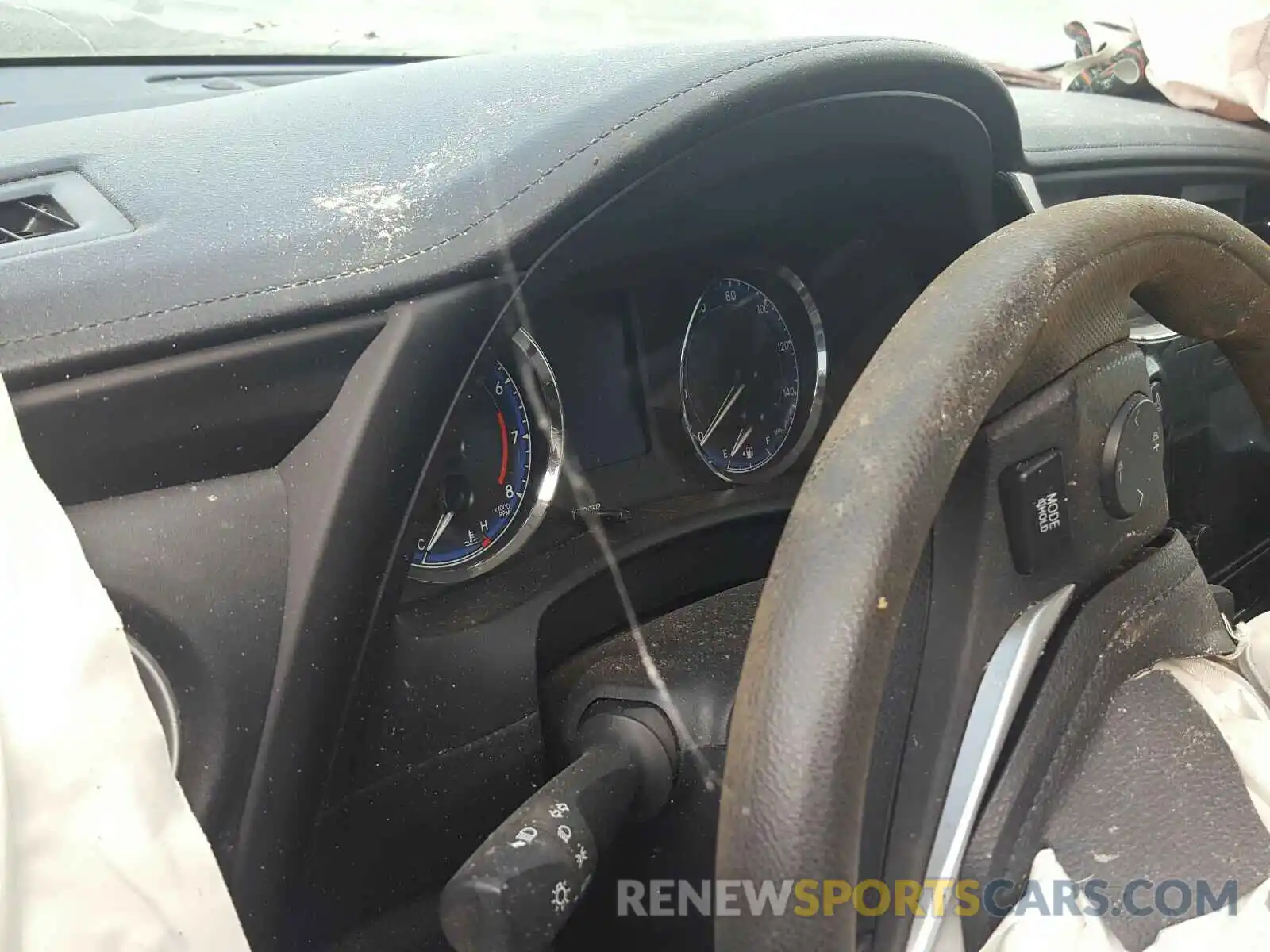 8 Photograph of a damaged car 5YFBURHEXKP936752 TOYOTA COROLLA 2019