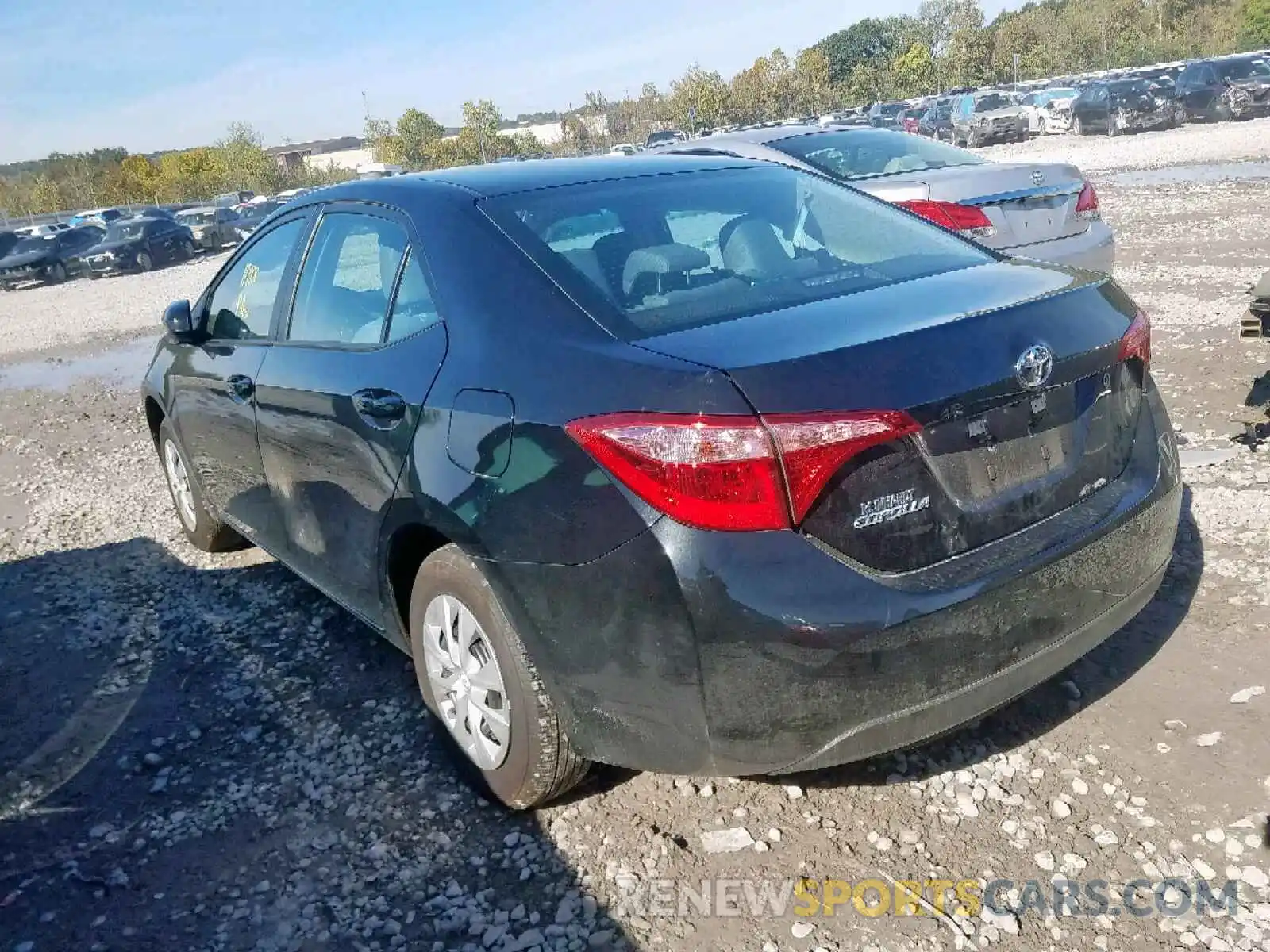 3 Photograph of a damaged car 5YFBURHEXKP936816 TOYOTA COROLLA 2019