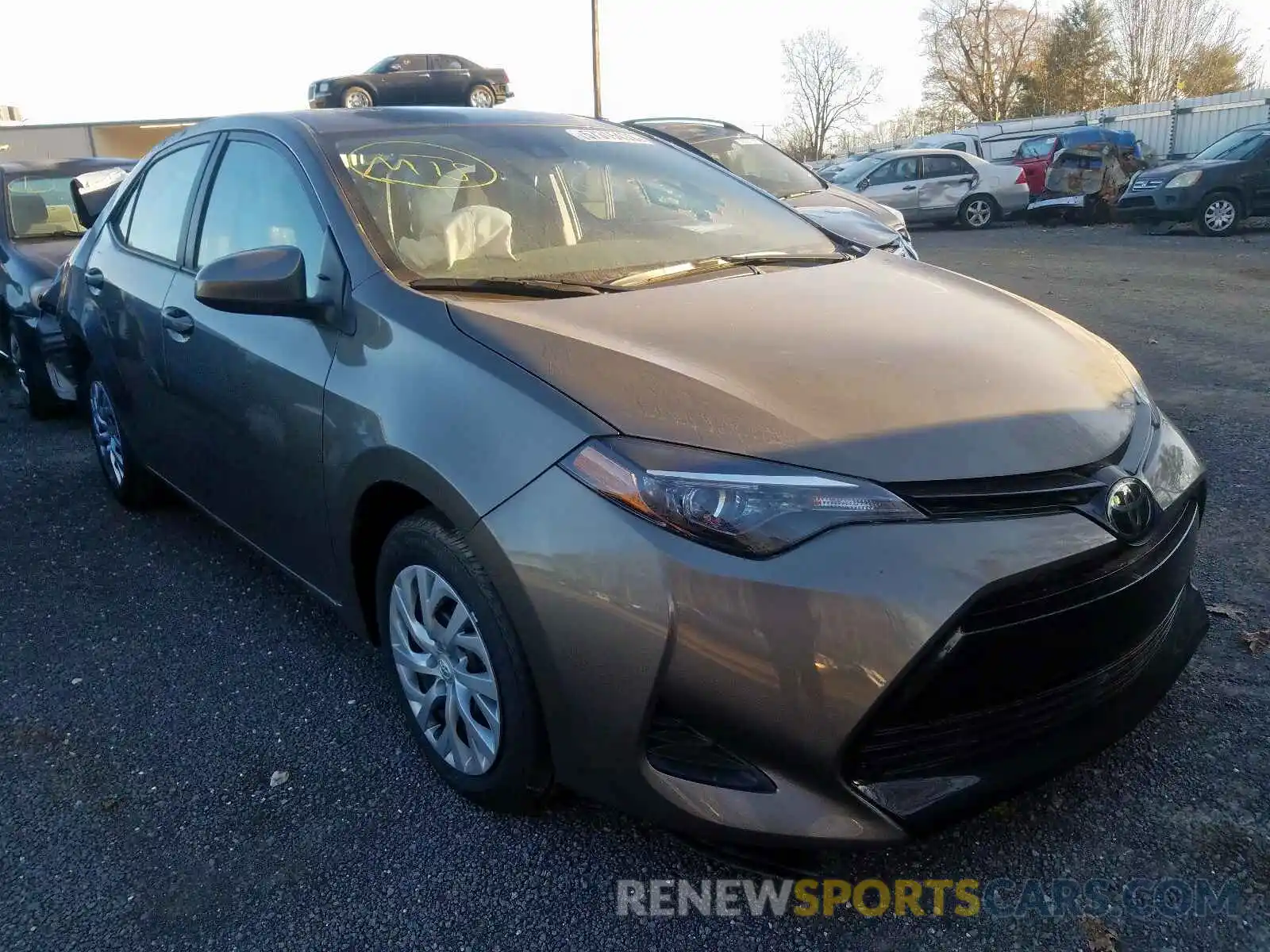 1 Photograph of a damaged car 5YFBURHEXKP936959 TOYOTA COROLLA 2019