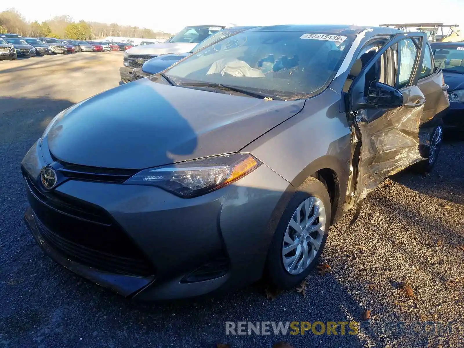 2 Photograph of a damaged car 5YFBURHEXKP936959 TOYOTA COROLLA 2019