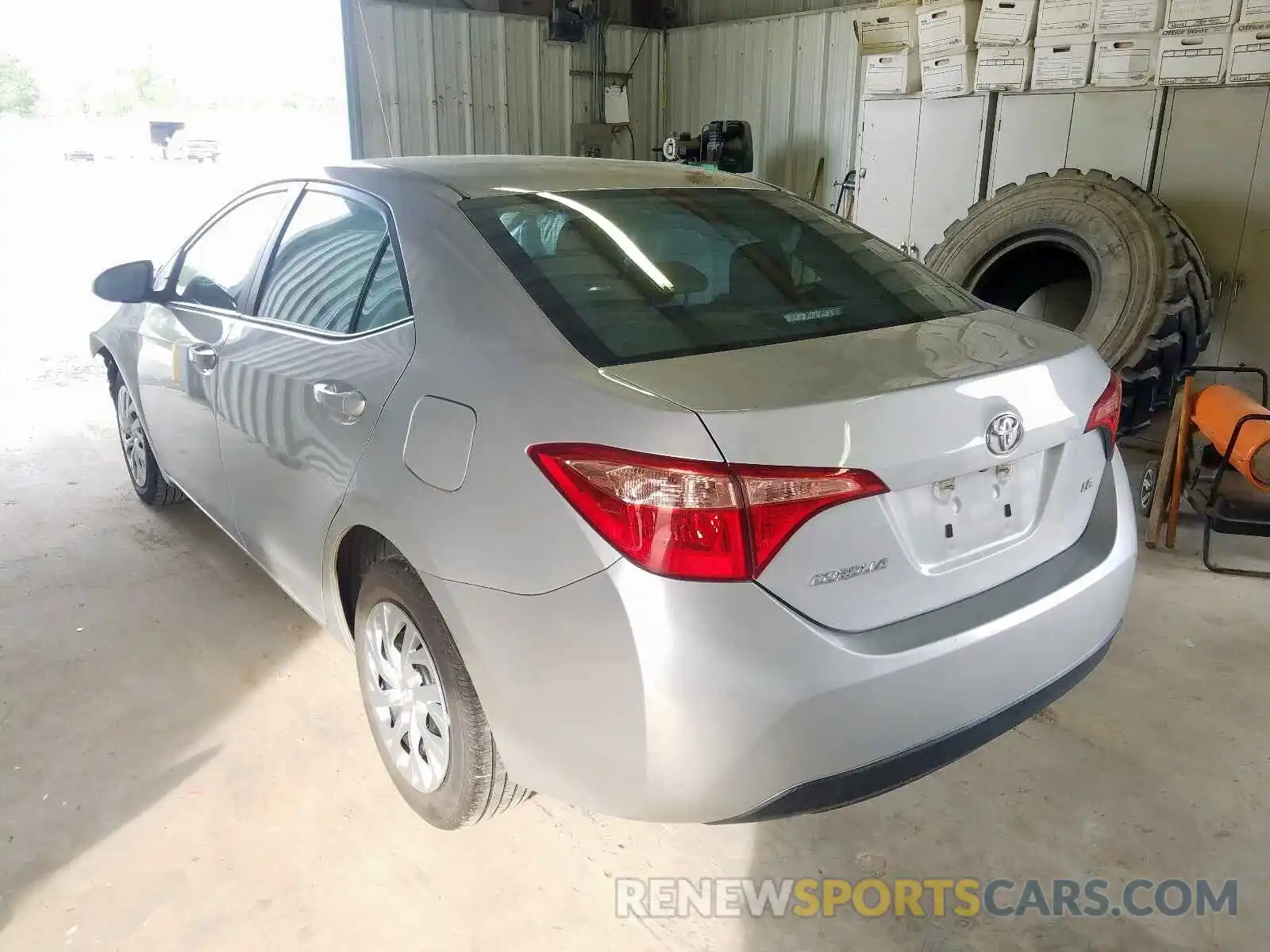 3 Photograph of a damaged car 5YFBURHEXKP937108 TOYOTA COROLLA 2019