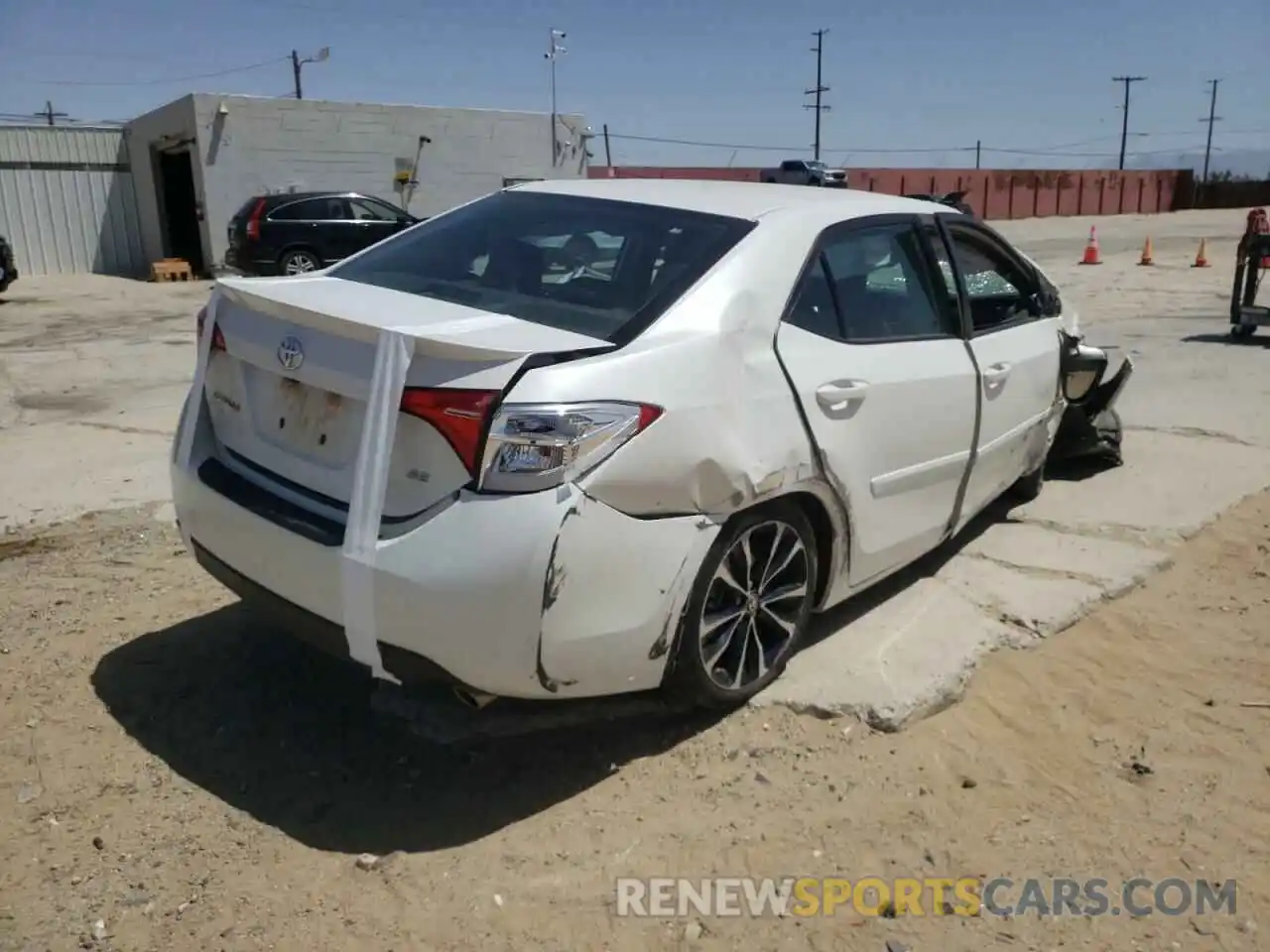 4 Photograph of a damaged car 5YFBURHEXKP937156 TOYOTA COROLLA 2019