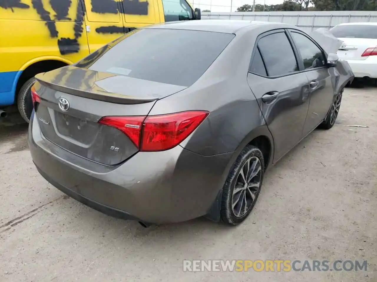 4 Photograph of a damaged car 5YFBURHEXKP937433 TOYOTA COROLLA 2019