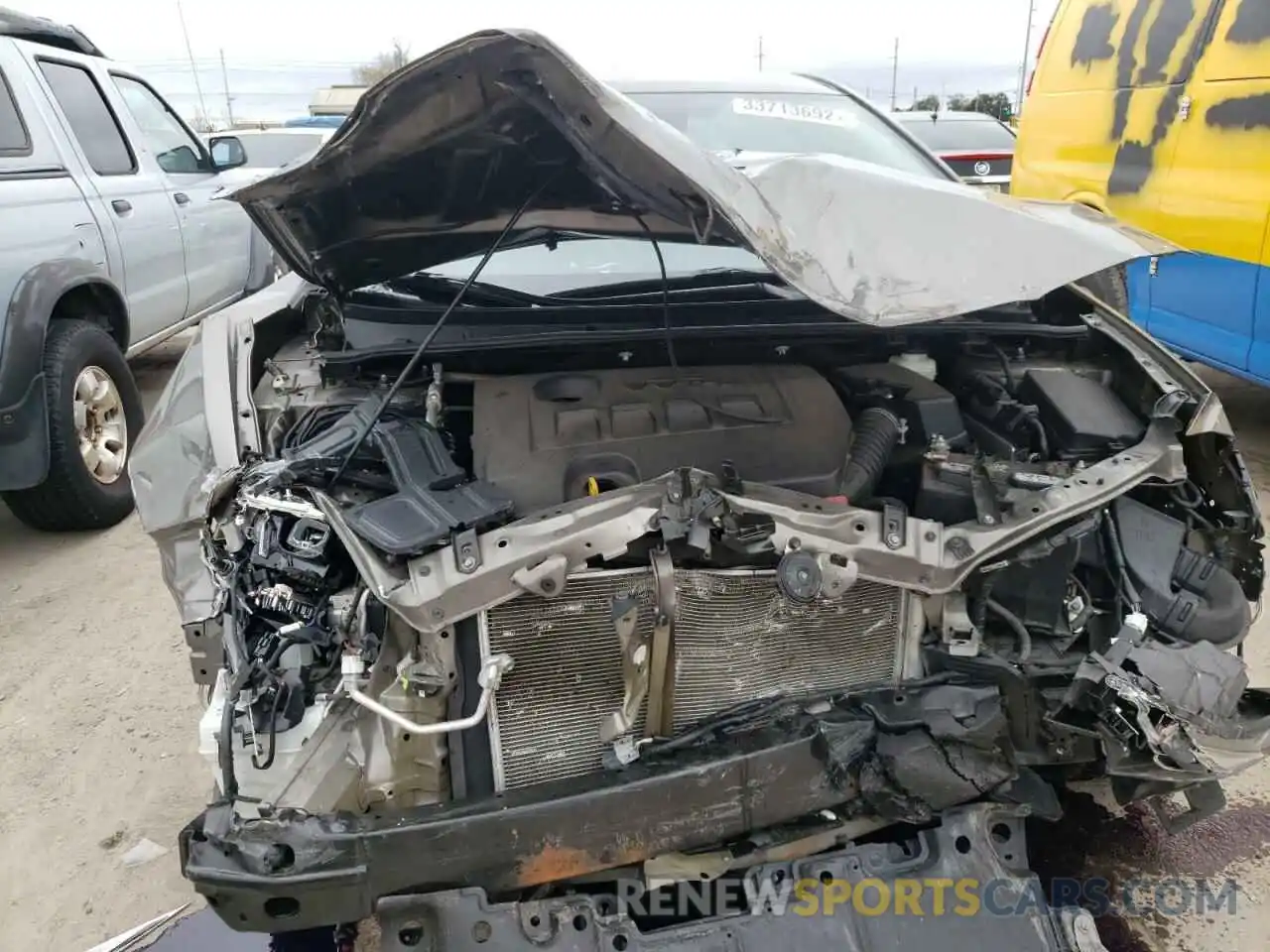 9 Photograph of a damaged car 5YFBURHEXKP937433 TOYOTA COROLLA 2019