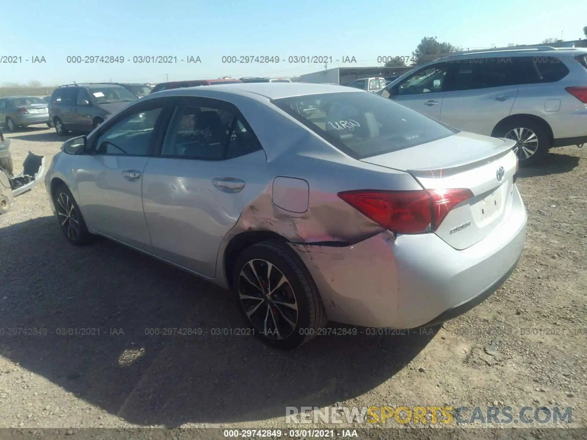 3 Photograph of a damaged car 5YFBURHEXKP937545 TOYOTA COROLLA 2019